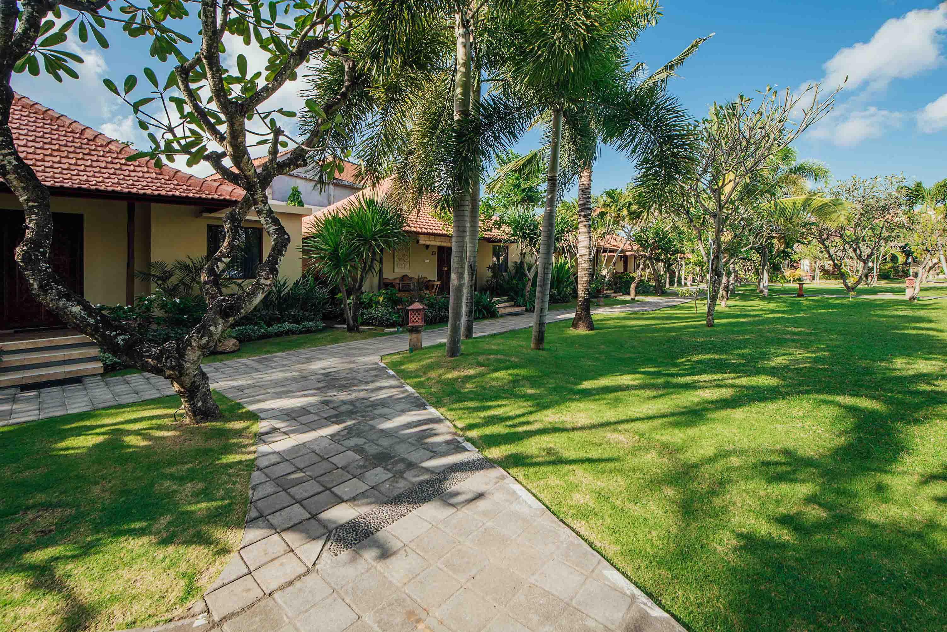 Kuta Puri Bungalows, Villas And Resort Kuta Lombok Exterior foto