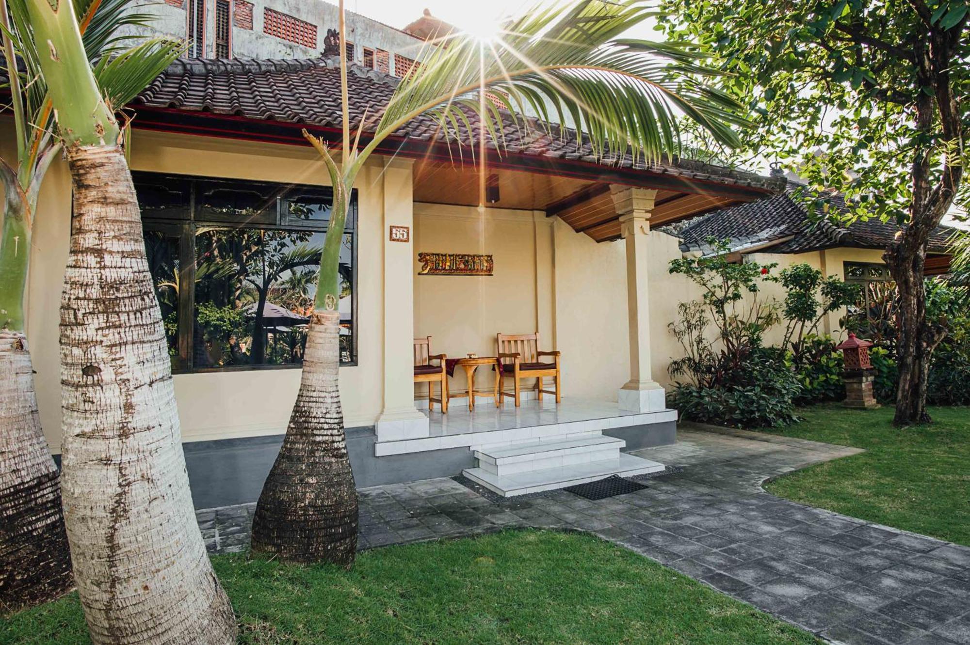 Kuta Puri Bungalows, Villas And Resort Kuta Lombok Exterior foto