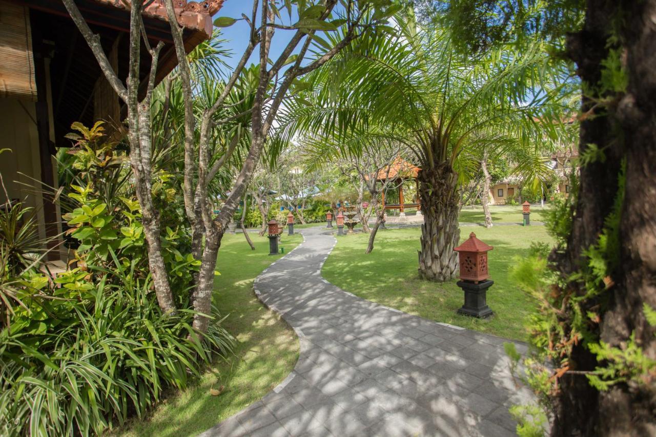 Kuta Puri Bungalows, Villas And Resort Kuta Lombok Exterior foto
